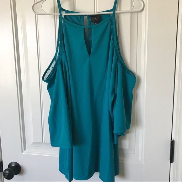 Cold shoulder flowy Worthington top - Picture 2 of 6